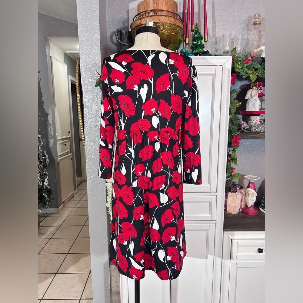 Ann Taylor Loft Black Red Floral Dress Medium Stretchy Elegant - Picture 8 of 8